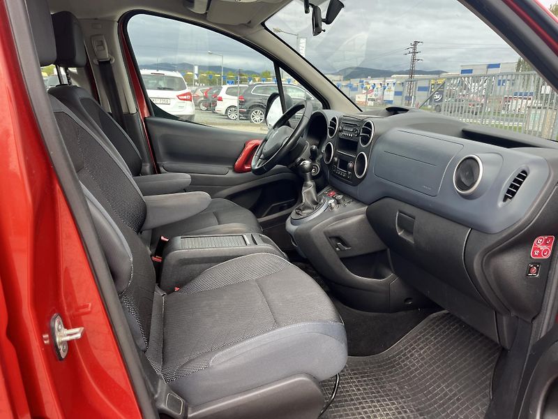 Peugeot Partner Tepee (2010) 1.6 HDI 66kW - fotka 11 z 13