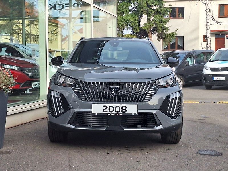Peugeot 2008 (2026) ALLURE 1.2 TURBO 100k MAN6 - fotka 2 z 22