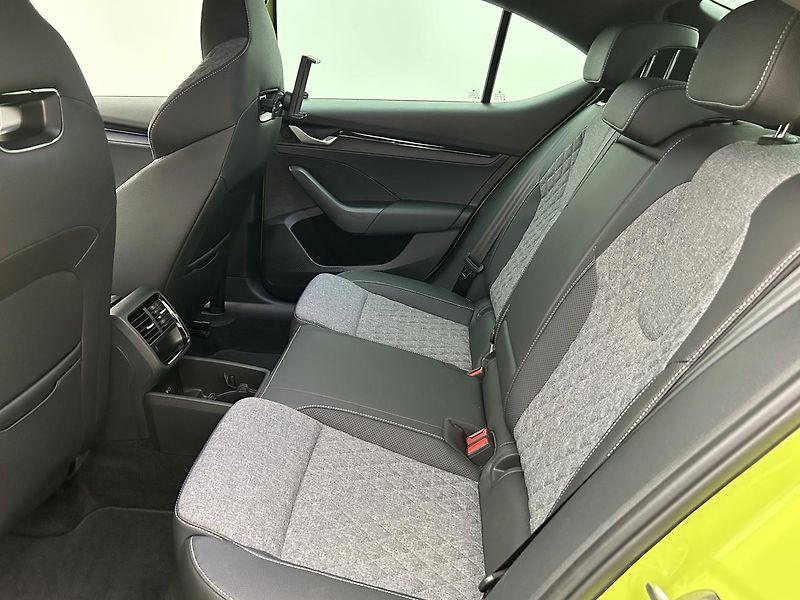 Škoda Octavia 1.5 TSI SportLine - fotka 7 z 29