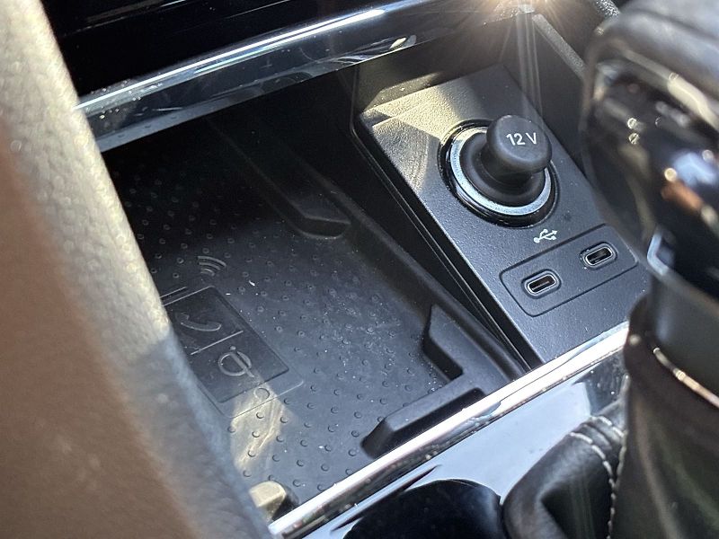 Škoda Karoq (2023) 1.5 TSI DSG Sportline - fotka 24 z 36