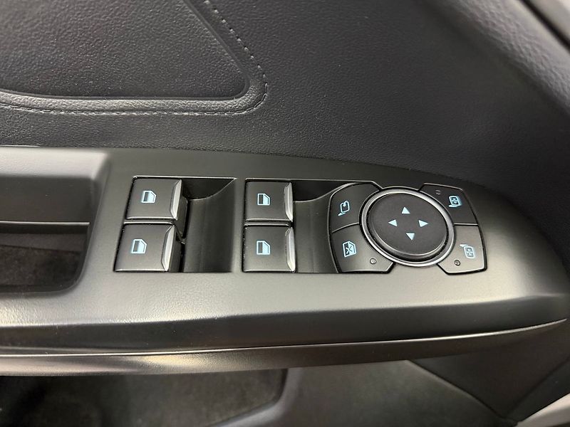 Ford Focus 1.5TDCi ECO BLUE A/T TITANIUM, - fotka 20 z 22
