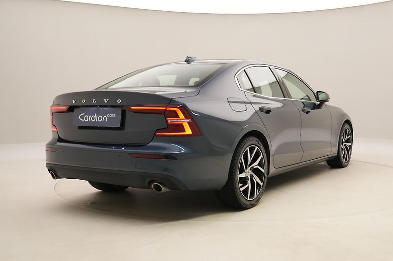 Volvo S60 T4 MOMENTUM AUT  - fotka 12 z 42