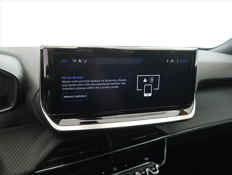 Peugeot 2008 (2025) 1.2 PureTech - fotka 21 z 26