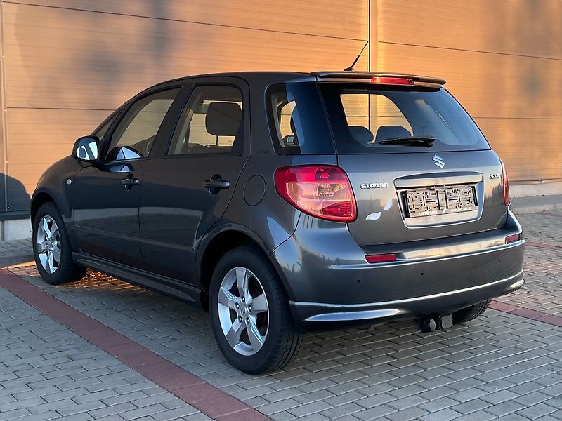 Suzuki SX4 1,6 VVti-VÝHŘEV.S-ALU - fotka 6 z 34
