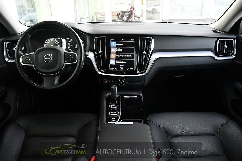Volvo V60 2,0 T6 186kW PHEV TWIN ENGINE - fotka 20 z 51