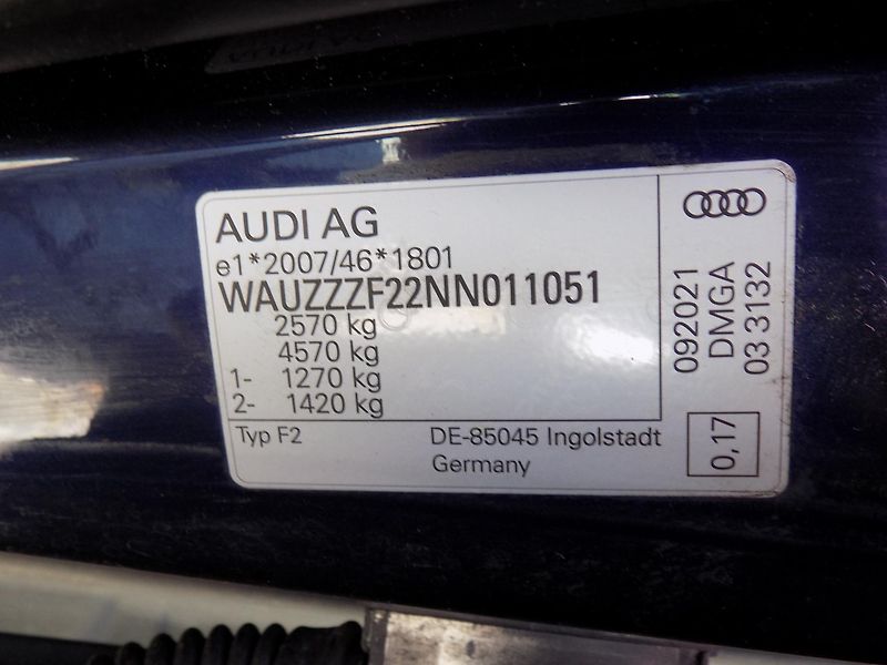 Audi A6 Avant 50 TDI V6 210 KW QUATTRO - fotka 40 z 42