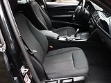 BMW Řada 3 (2016) 330 d xDrive, 4X4, Automat - náhled 7