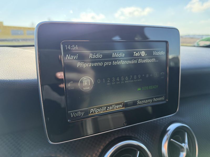 Mercedes-Benz Třídy A 180i SPORT LED NAVI SERVISKA - fotka 22 z 37
