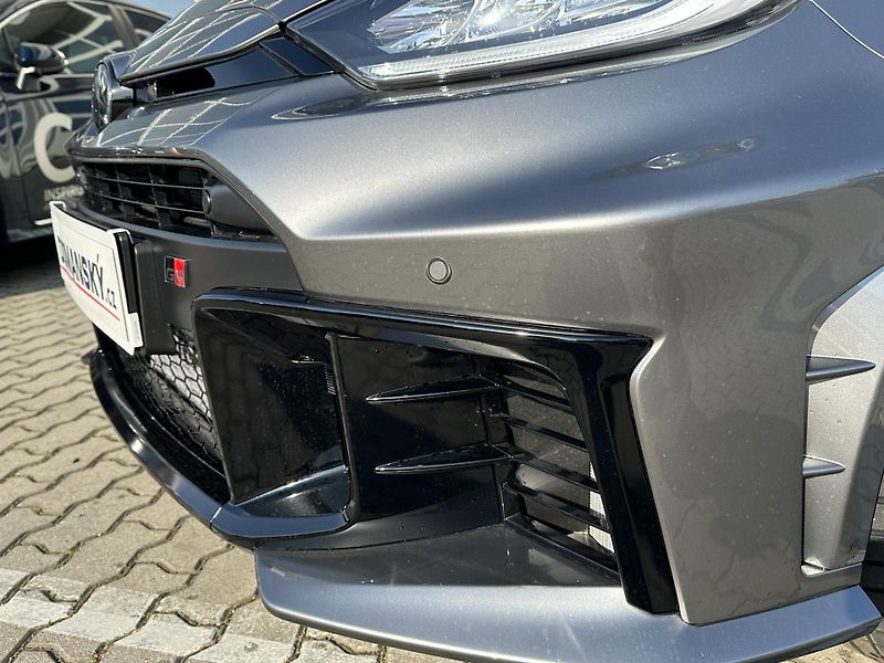 Toyota GR Yaris (2025) 1.6 Turbo AT DYNAMIC VIP - fotka 4 z 15