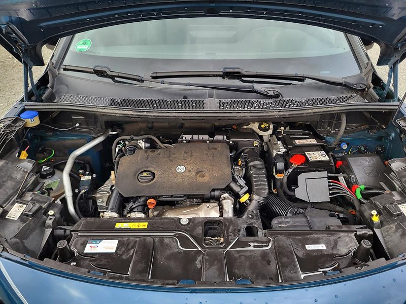 Peugeot 5008 1.5 BlueHDi 130 automat 7-míst - fotka 30 z 46