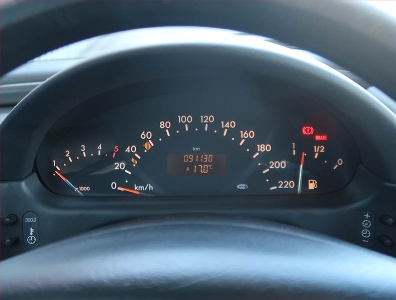 Mercedes-Benz Vaneo (2002) 1.7 CDI , nová STK - fotka 11 z 21