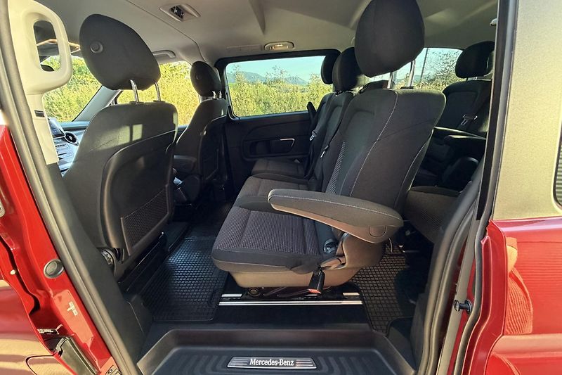 Mercedes-Benz Třídy V (2019) V 250d 4Matic Avantgarde Lang - fotka 23 z 45