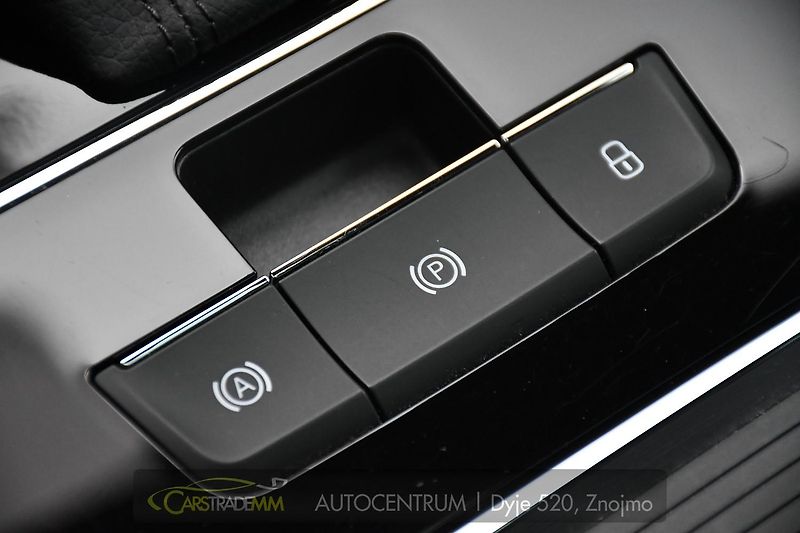 Škoda Superb 2,0TSi 206KW L&K K360 WEBASTO - fotka 38 z 61