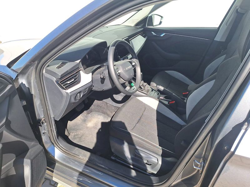 Škoda Kamiq (2025) 1.0 TSI / 85 kW / 7DSG / Top S - fotka 17 z 32