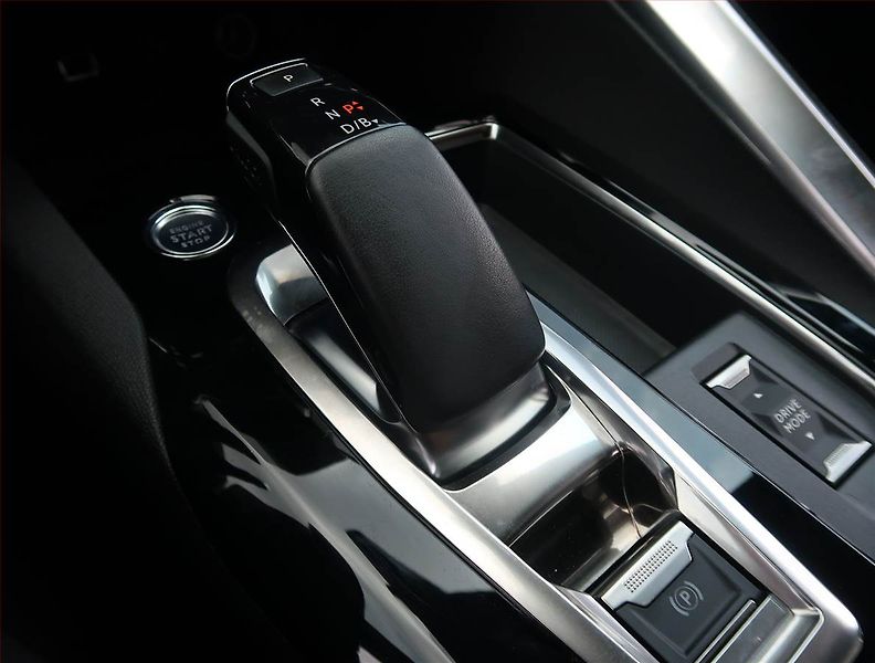 Peugeot 3008 (2021) GT Pack e-Hybrid 300 - fotka 13 z 23