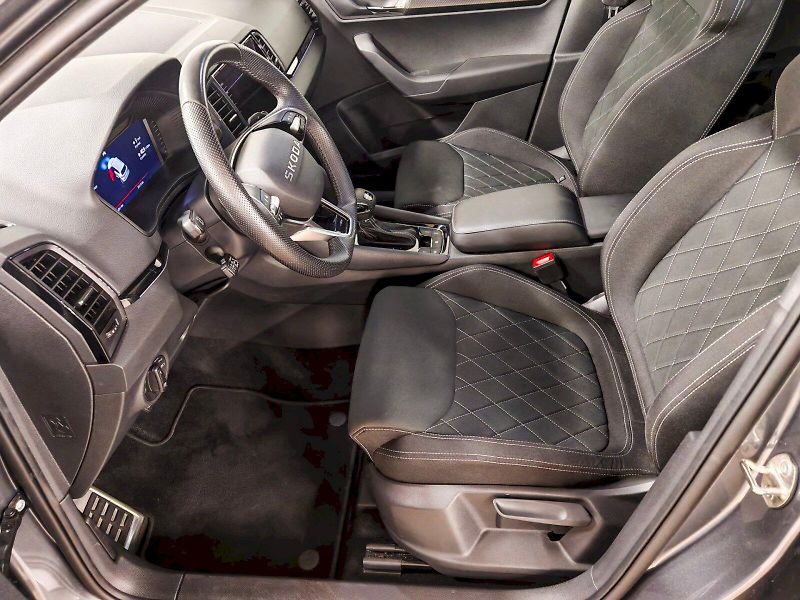 Škoda Karoq (2025) 2.0 TSI 140 kW DSG 4x4 Sportli - fotka 22 z 32