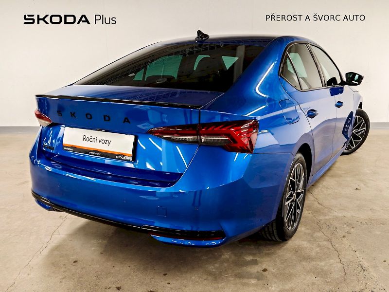 Škoda Octavia (2024) 1.5 TSI 110 kW Sportline - fotka 2 z 30