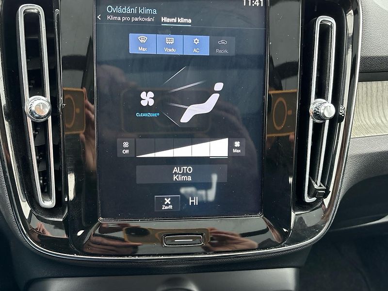Volvo XC40 (2018) T4 Drive-E Inscription FWD Aut - fotka 19 z 26