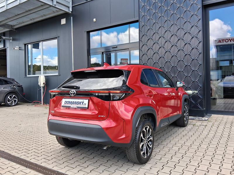 Toyota Yaris Cross STYLE 1.5 Hyb. 85 kW - fotka 3 z 25