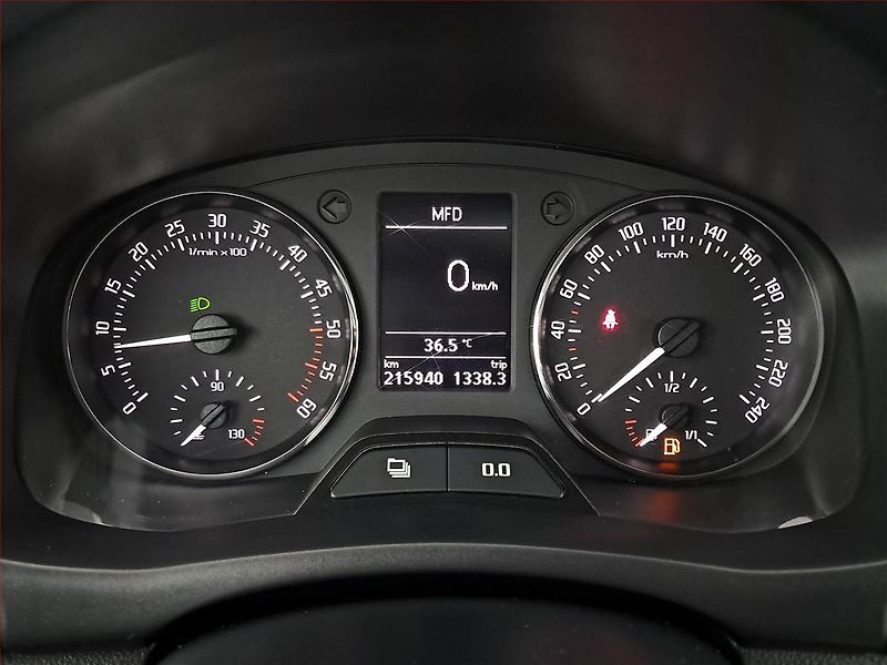 Škoda Roomster (2010) 1.6 TDI, Serv.kniha, Tažné - fotka 11 z 18