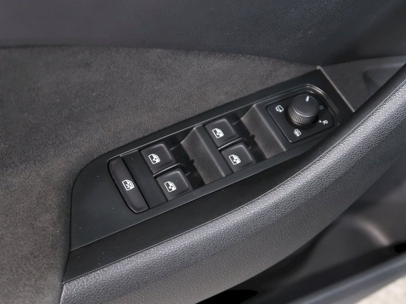 Škoda Kamiq (2025) TOP SELECTION 1.0TSI 85KW DSG - fotka 38 z 41