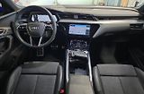 Audi Q8 e-tron 55 Q S-Line 360k Pano Tažné - náhled 12