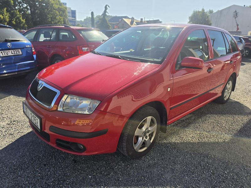 Škoda Fabia 1.2 HTP Park Senzor Klimatizac - fotka 2 z 18