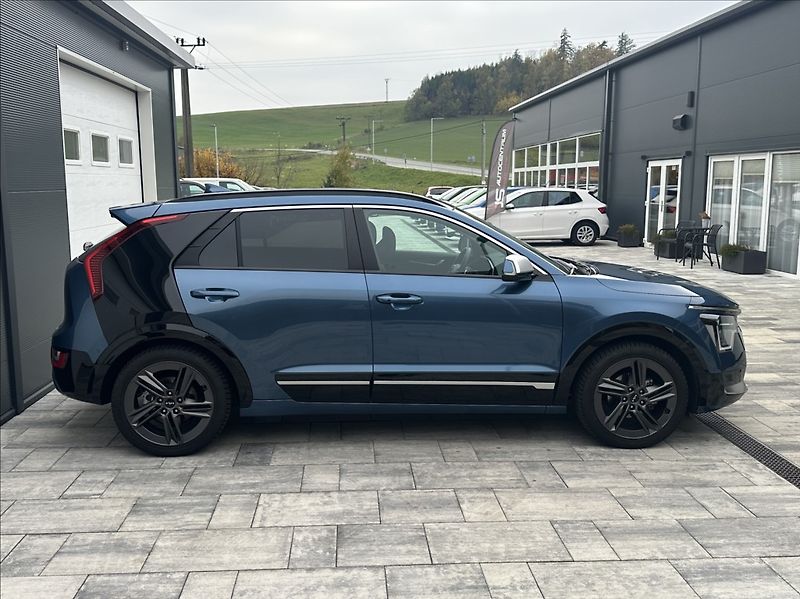 Kia Niro 1,6 GDI PHEV 184PS  Spirit A/T - fotka 6 z 54
