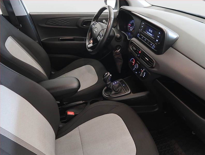 Hyundai i10 (2022) 1.0, Automat, Serv.kniha - fotka 9 z 14