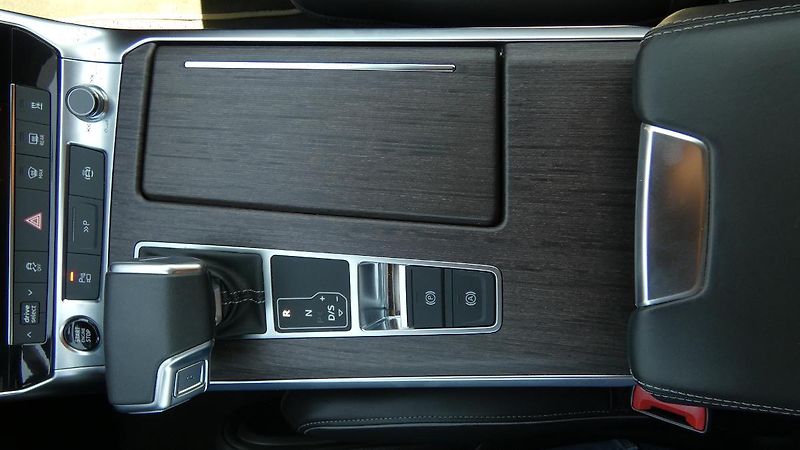 Audi A6 ALLROAD QUATTRO 3.0 55 TDI qua - fotka 18 z 27