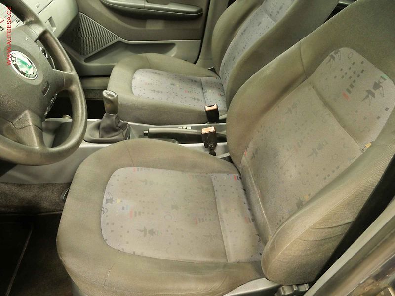 Škoda Fabia (2004) 1.2HTP, ČR, STK7/28 - fotka 9 z 15