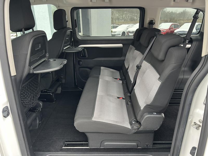 Citroën SpaceTourer (2022) 2.0HDi 130kW AUTOMAT DPH - fotka 10 z 22