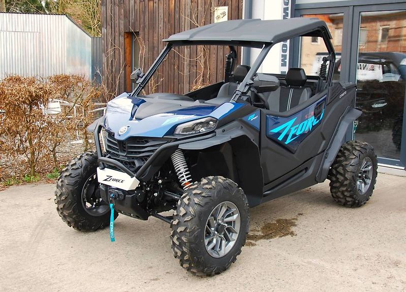 CFMOTO (2026) Gladiator Z950 Sport - fotka 10 z 25