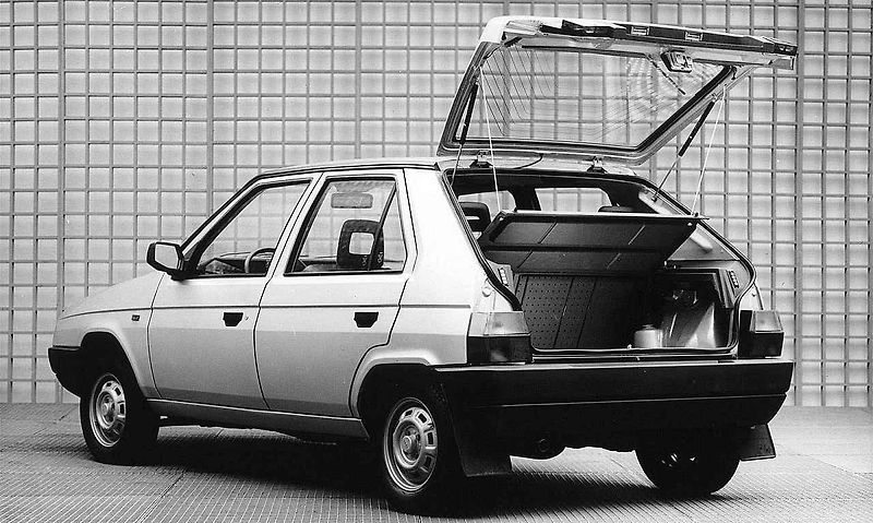 Škoda Favorit.