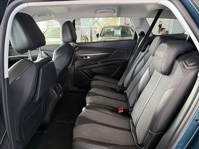 Peugeot 5008 1,5   7.MÍST,ČR,SERVISKA,ZÁRUK - fotka 15 z 20