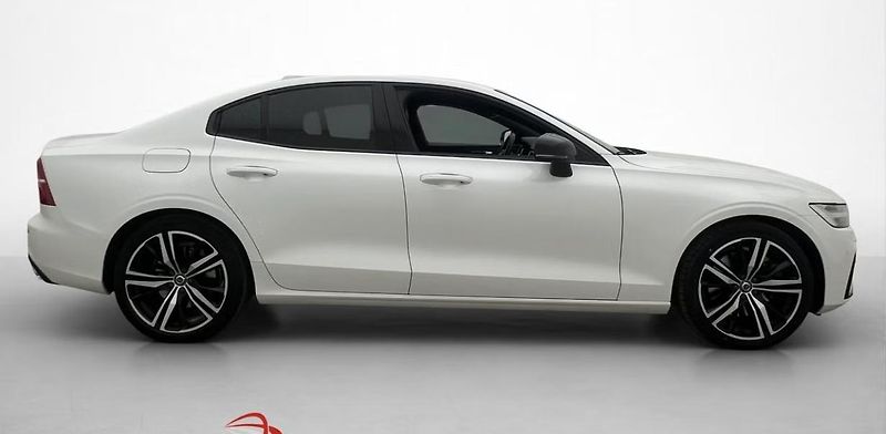 Volvo S60 Recharge T8 AWD R Kam Pano Taž - fotka 8 z 33