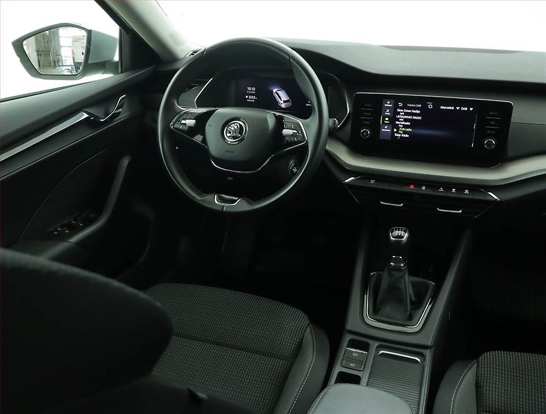 Škoda Octavia (2022) Ambition 2.0 TDI, ČR,1.maj - fotka 7 z 15