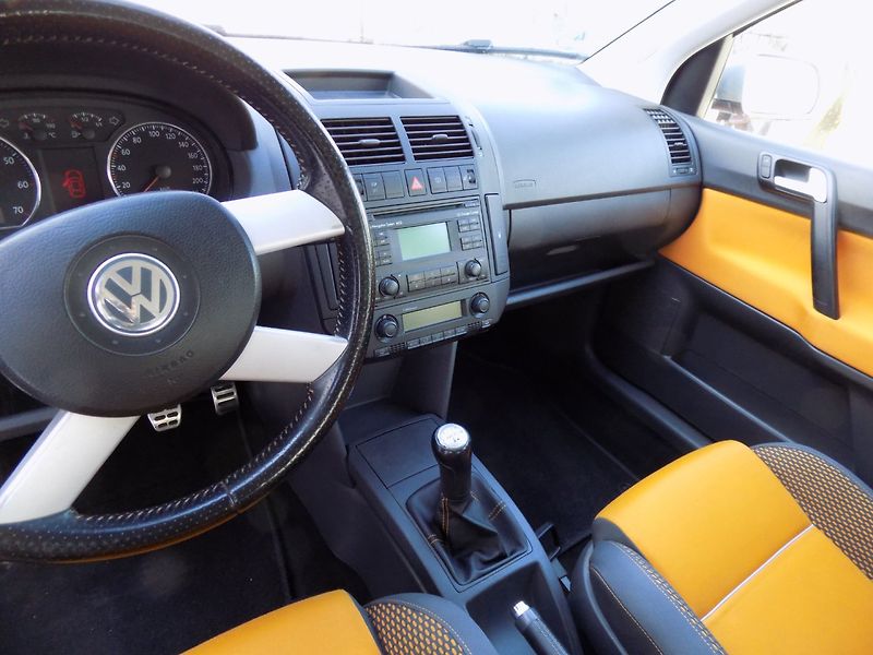Volkswagen Polo (2006) 1.4MPi/Cross/16V/Klimatizace/ - fotka 23 z 35