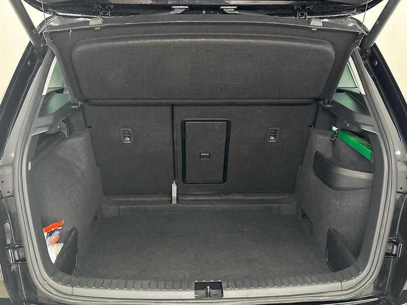 Škoda Karoq Ambition DSG - fotka 10 z 29