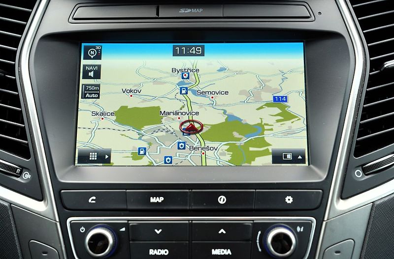 Hyundai Santa Fe 2.2 CRDi 4WD/Style/4x4/CZ - fotka 39 z 50