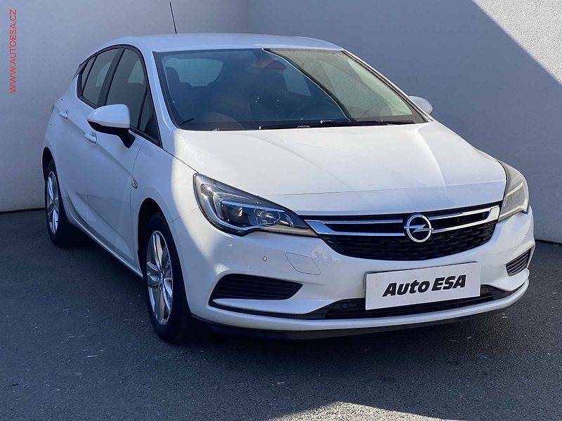 Opel Astra (2018) 1.4 T, ČR, AAC, tempo - fotografie inzerátu