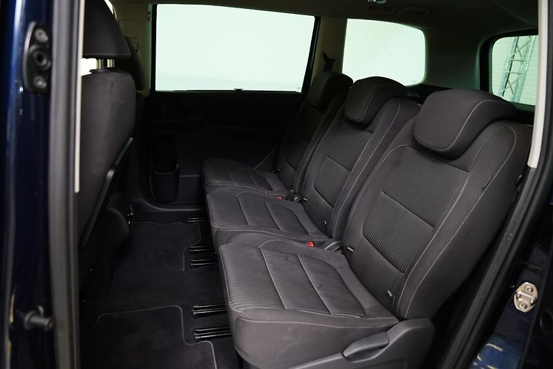 Seat Alhambra - fotka 25 z 26
