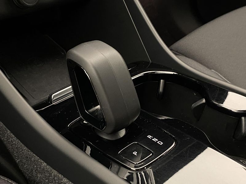 Volvo XC40 PURE ELECTRIC RECHARGE CORE  - fotka 27 z 55