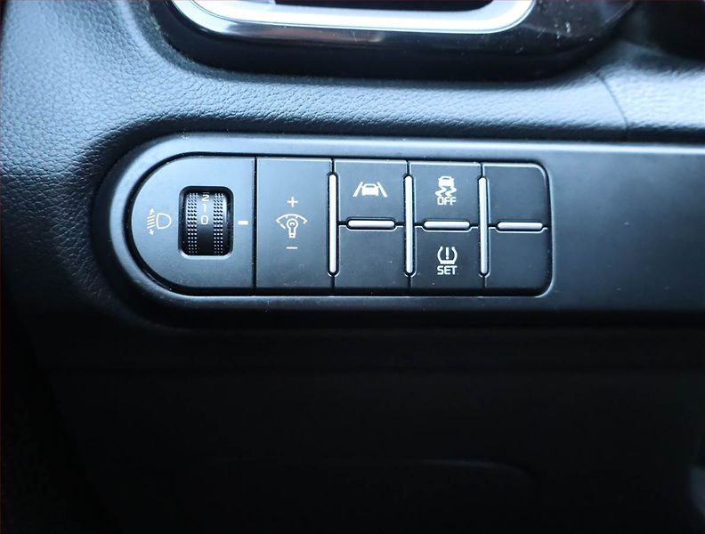 Kia Ceed (2022) Gold 1.6 CRDi MHEV, Serv.kniha - fotka 18 z 20