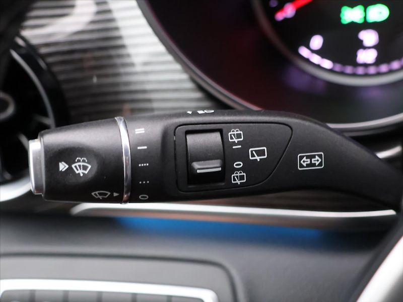 Mercedes-Benz Třídy V 2,0 250d XL 140kW Aut. DPH - fotka 22 z 41