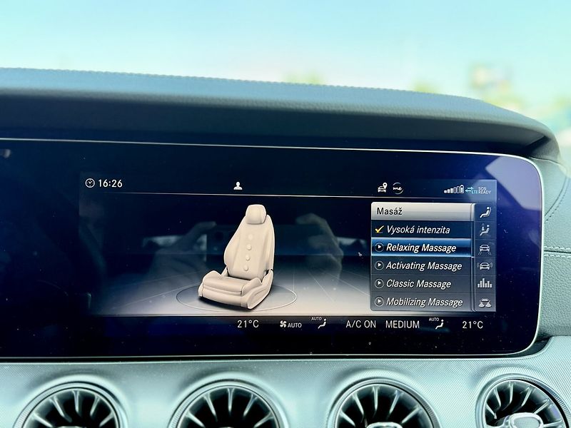 Mercedes-Benz Třídy E (2020) 53 AMG 4MATIC+ kupé - fotka 40 z 58