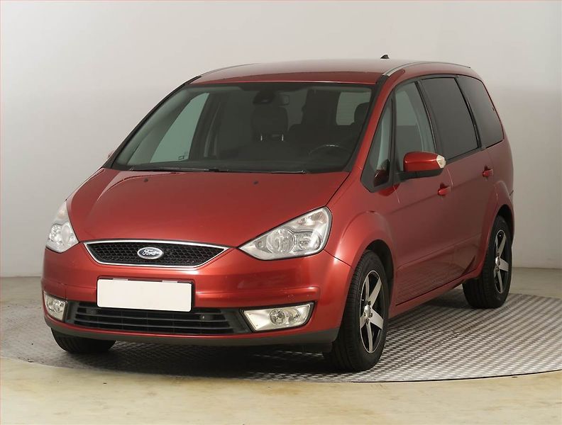 Ford Galaxy (2009) 1.8 TDCi, 7 míst, po STK - fotka 2 z 20