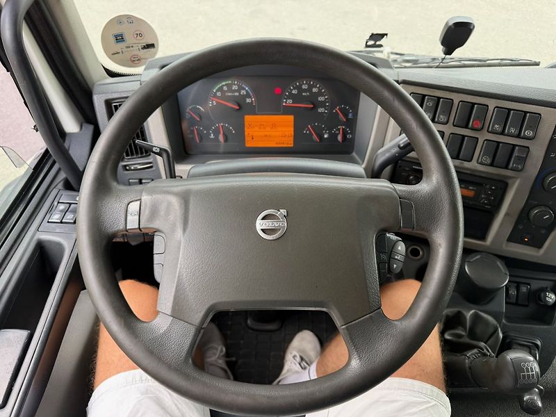 Volvo FL240 EURO 6 - fotka 12 z 17