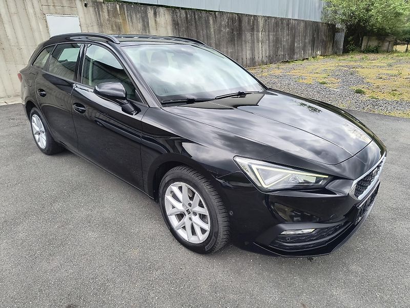 Seat Leon 1.0 eTSi AT 81KWNAVI/MATRIXLED - fotka 8 z 67
