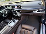 BMW Řada 7 (2020) BMW 750i xDrive 4.4 V8 390 kW  - náhled 31